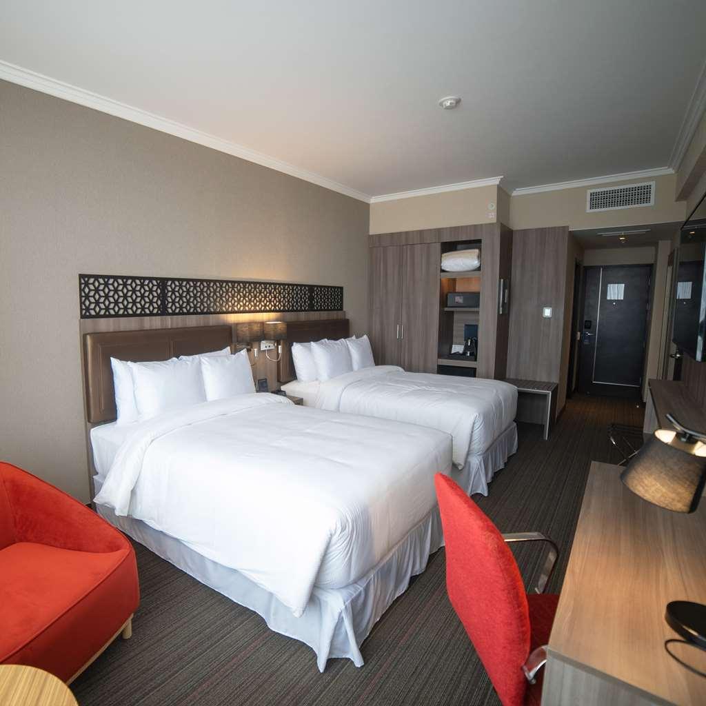 Doubletree By Hilton Trujillo Hotel Encalada Ruang foto