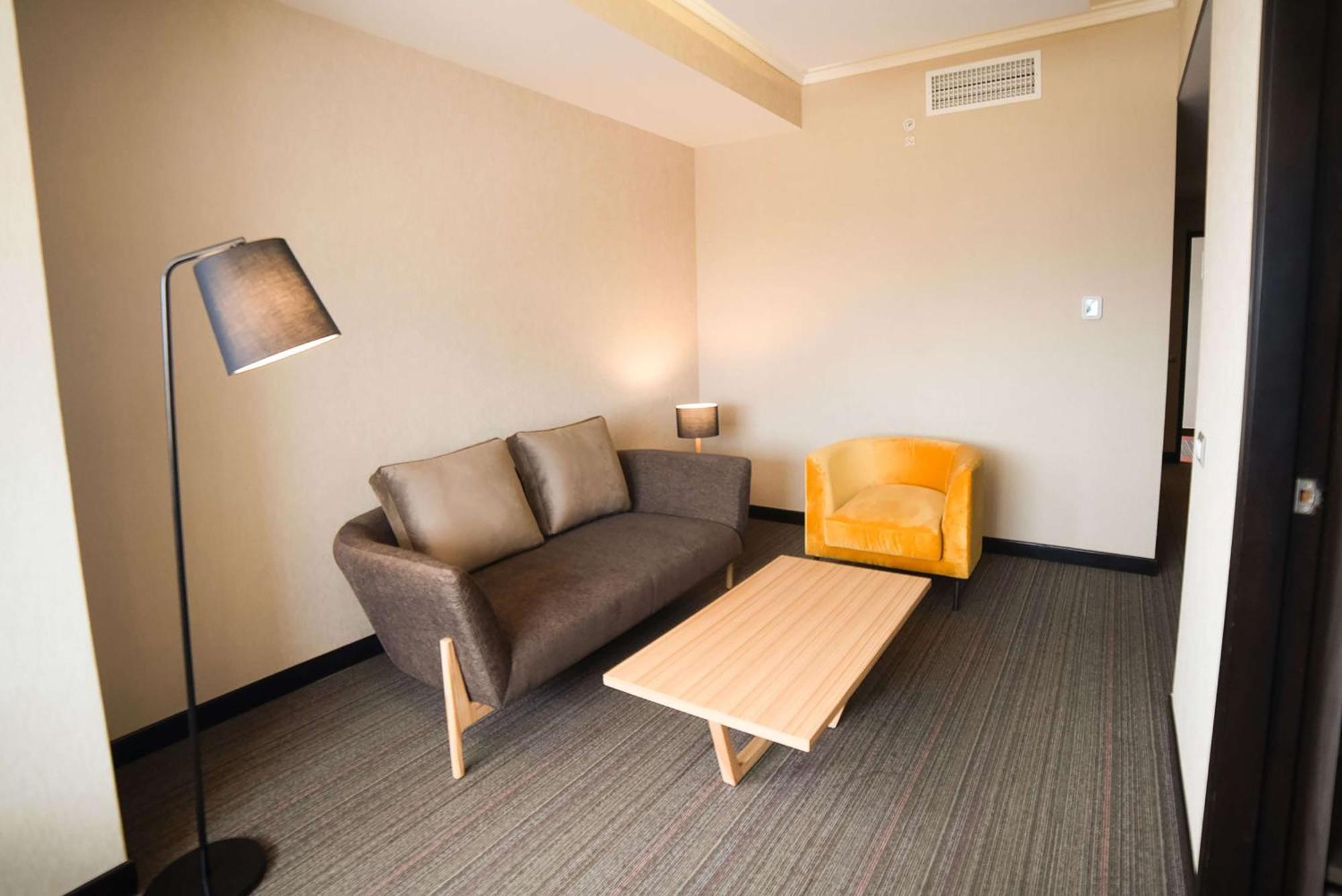 Doubletree By Hilton Trujillo Hotel Encalada Bagian luar foto